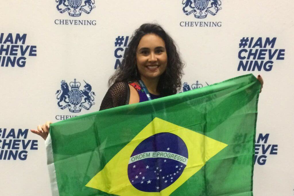 “Se você é mãe e tem certeza de que estudar fora vai ajudar a alcançar suas metas, faça isso”